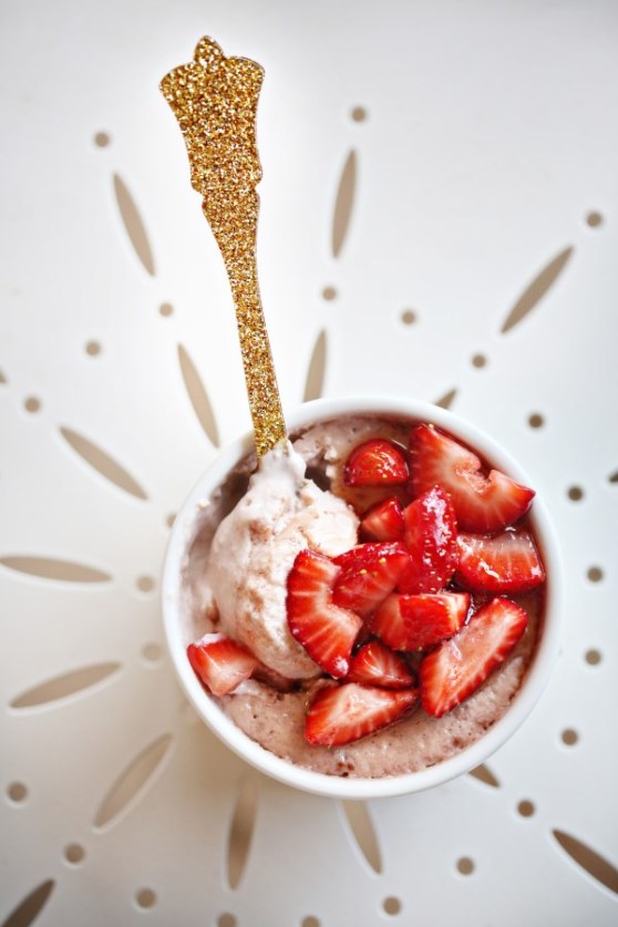 Strawberry Pots de Creme