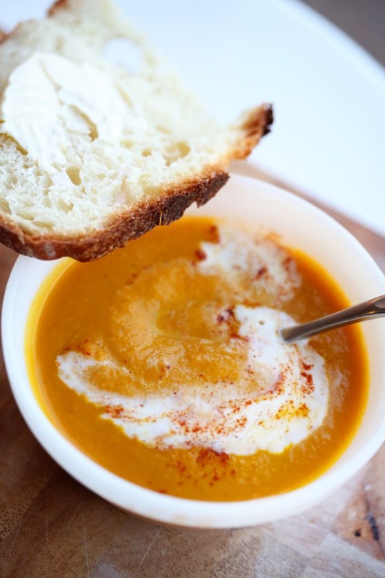 roasted carrot soup with cayenne and ginger