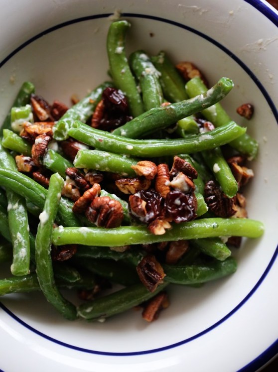 Green Beans with Toasted Pecans and Blue Cheese